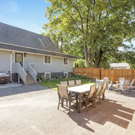 Heritage Heights - Luxe Historic Home Near Downtown & Pioneer Park - EV Charger