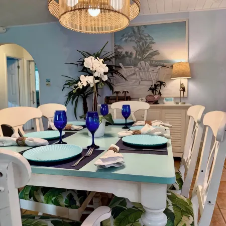 Beach+Dock+Pool with Heater & Chiller +Pets+Firepit+TiKiBar+Generous Parking