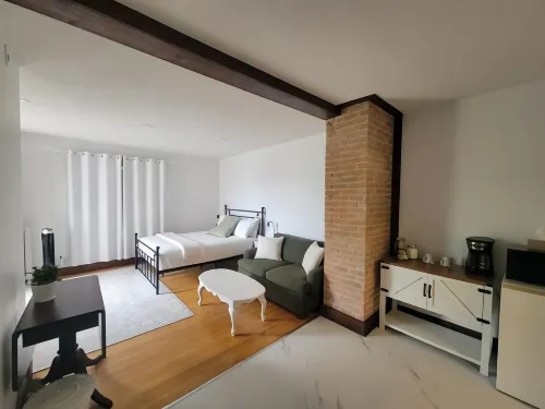 Stone House Kenora فنادق في كينورا