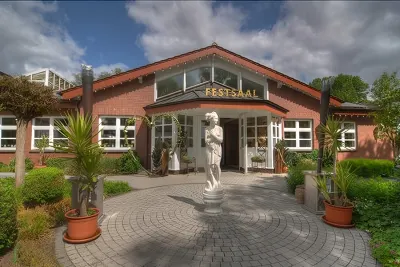 Hotel-Landrestaurant Schnittker Hotels near Heimatverein Mastholte