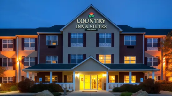 Country Inn & Suites by Radisson, Mason City, IA