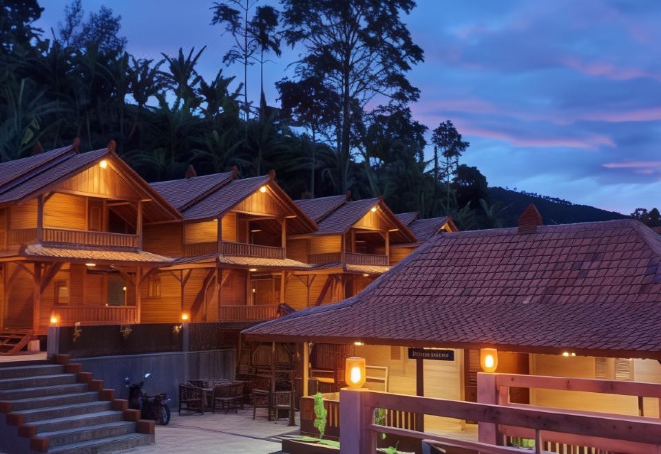 Hollymoon Kampoeng Goetji 1930 - Housity