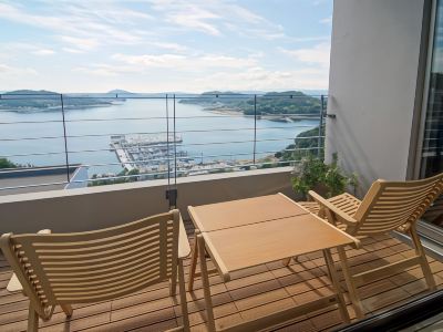 ハリウッドラグジュアリーツインルーム(テラス) ベラビスタ スパ&マリーナ尾道の写真