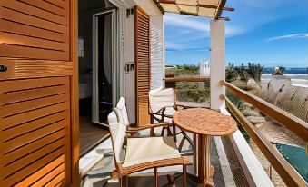 Agnadi Syros Beachfront Studios & Rooms