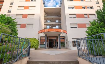 Apparthotel Privilodges Lyon Lumière - Housity