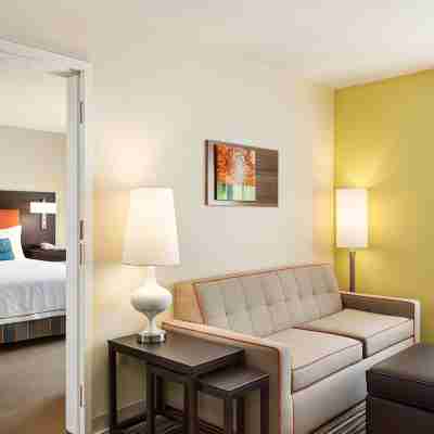 Home2 Suites by Hilton Farmington/Bloomfield Rooms