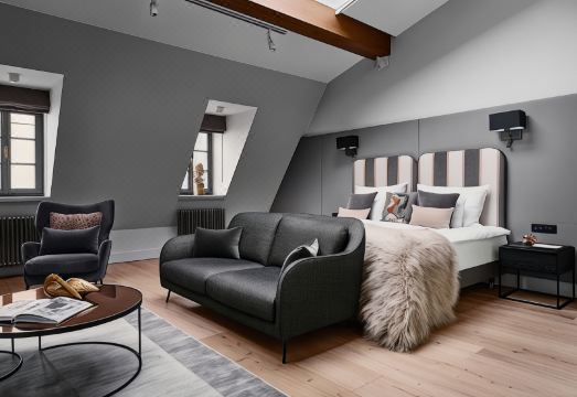 Hotel H15 Luxury Palace - Destigo Hotels Hotel Overview