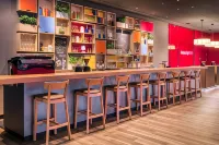 IntercityHotel Dortmund - ที่มีบาร์