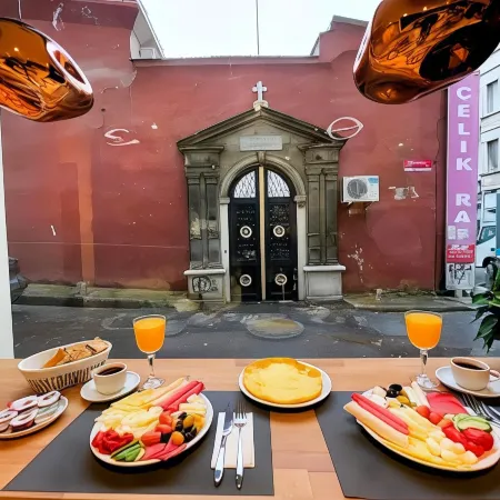 Weingart Istanbul Hotel