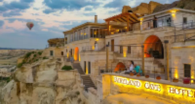 Fairyland Cave Hotel