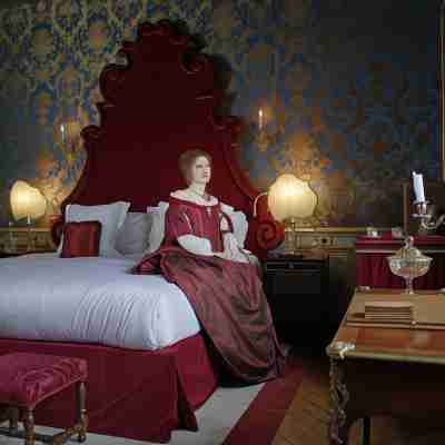 Relais & Chateau Louise de La Valliere Rooms