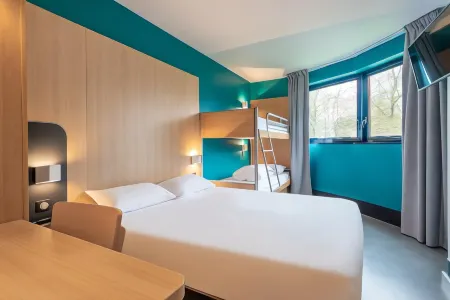 B&B HOTEL Cholet Sud