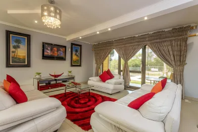 Ezulwini Guest House - Queen Room with Balcony for 2 Guests in Ballito Hotels in 