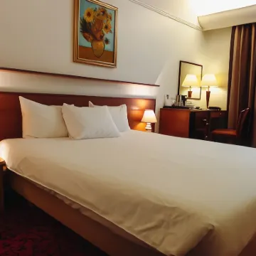 Hôtel Astoria Hotel dekat Jembatan Gunung Blanc