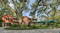 The Grey Owl Inn Hotels in Saint Simons Island