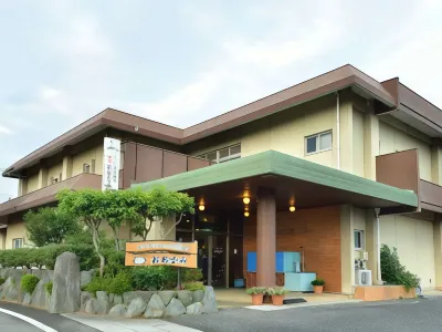 Kutsurogi-no-Chisana-Shuku Onami