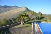 Parador de Jaen Các khách sạn gần Aulario Flores de Lemus