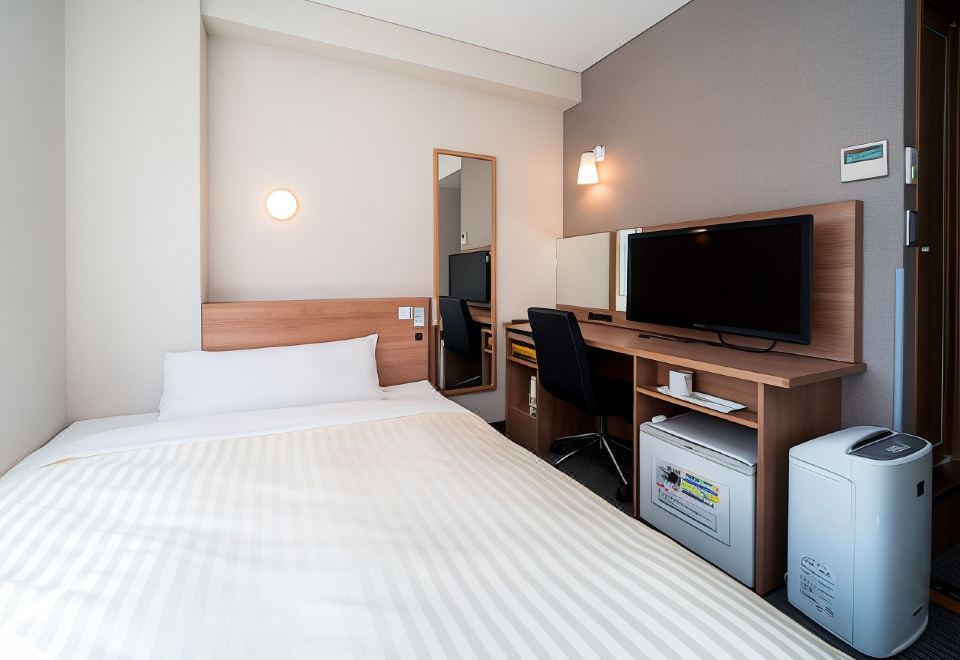 Super Hotel Aomori - Housity