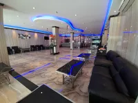 Puncak MG Hotel Hotels in Beluluk