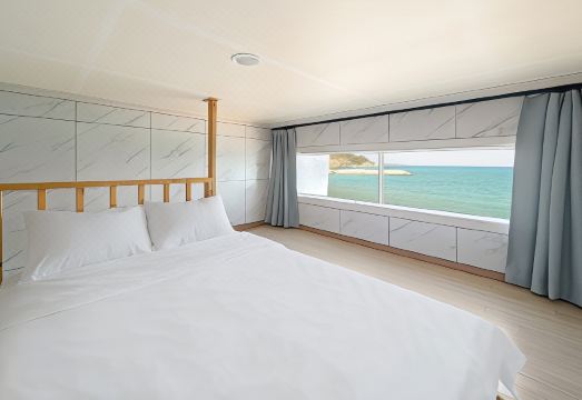 거제도 인피니티라이즈 객실 내부 사진