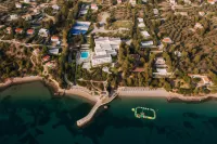 Brown Beach Chalkida Kosher Resort, a Member of Brown Hotels فنادق في 