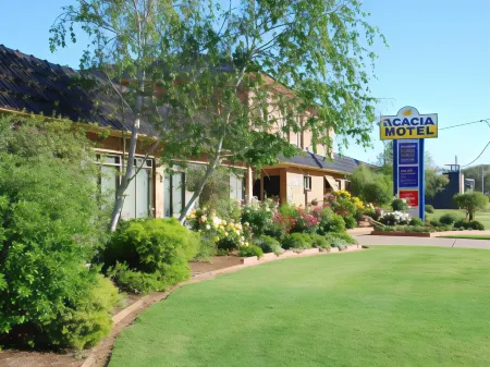 Acacia Motel