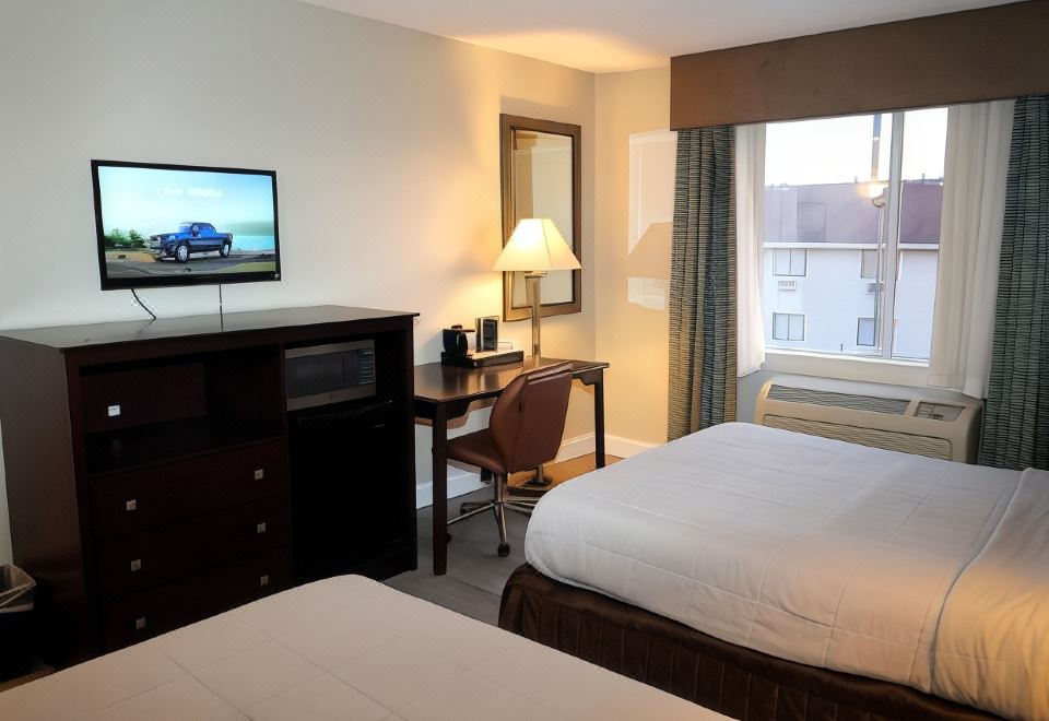 Copley Inn & Suites, Copley - Akron - Housity