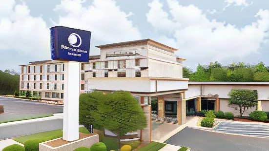 DoubleTree by Hilton Greensboro Airport