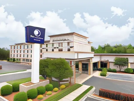DoubleTree by Hilton Greensboro Airport