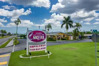 Everglades City Motel - Everglades Adventures Inn - Motels