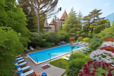 Hotel Juliane Hotels near Russisches Zentrum Borodina