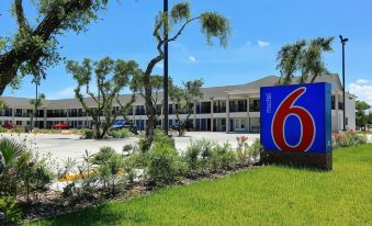 Motel 6 Rockport, TX