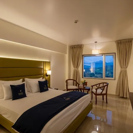 Mastiff Grand the Sia Palace Suites & Banquets, Khopoli (Nr. Imagica)