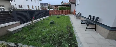 Vu's Home - Apartment Garden - 30m2 Hotels in Dobrichovice