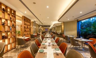 Express Inn the Business Luxury Hotel