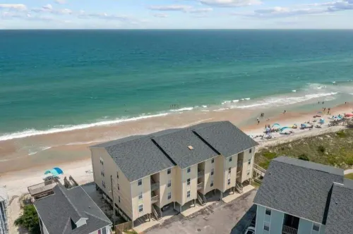 Gorgeous Beachfront Condo with Pool