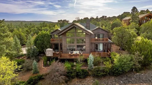 Beautiful 5 Bedroom 3500sf Cabin in Torreon Golf Community in Show Low