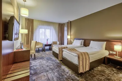 Golden Time Hotel Các khách sạn ở Brasov