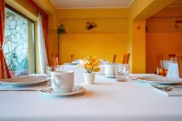 Hotel Tiffany's - breakfast