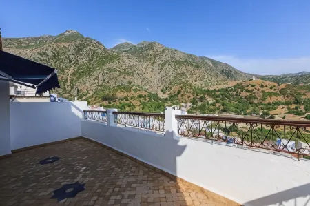 Riad Zaitouna Chaouen