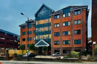 Dandi on the Hill Hotels near Harrow School