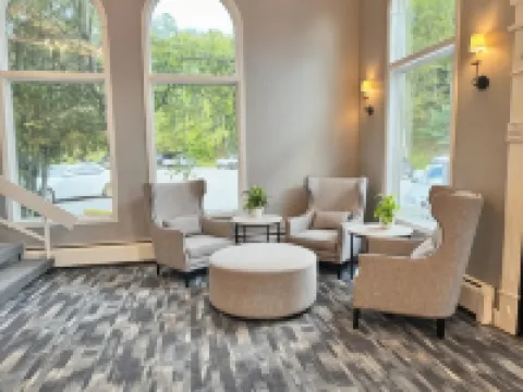 Town & Country Inn & Resort Hotels in Coos County