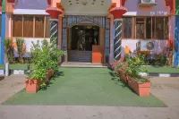 Tiba Hotel - 2-Star