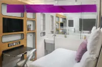 Yotelair Amsterdam Schiphol Transit Hotel Hôtels à proximité de la Gare de l'aéroport Schiphol