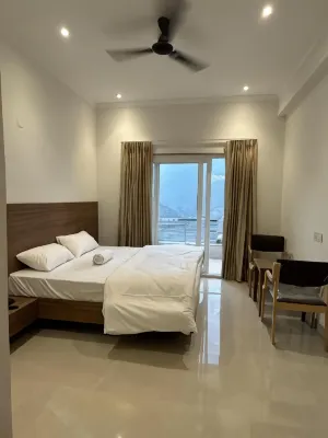 Shiv Kedar Hotel