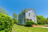 The Aerie Bed and Breakfast Hotels near Small Batch