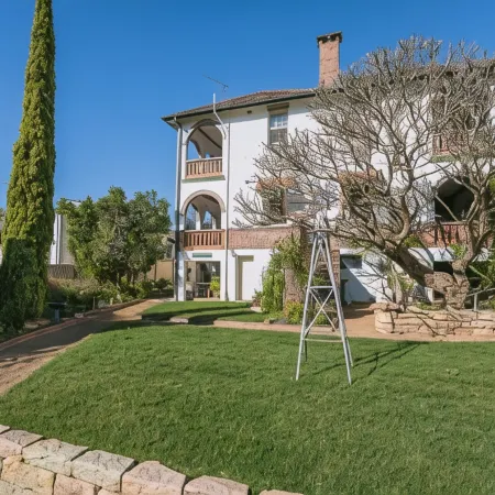 Cumquat House