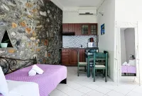 Filoxenia by Grispos Villas Hotels in Schinoussa