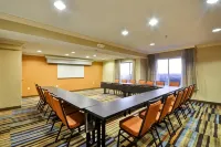Fairfield Inn & Suites Atlanta Vinings/Galleria Hotels in Smyrna