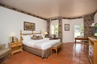 Y O Ranch Hotel and Conference Center Отели в г. Сентер Пойнт